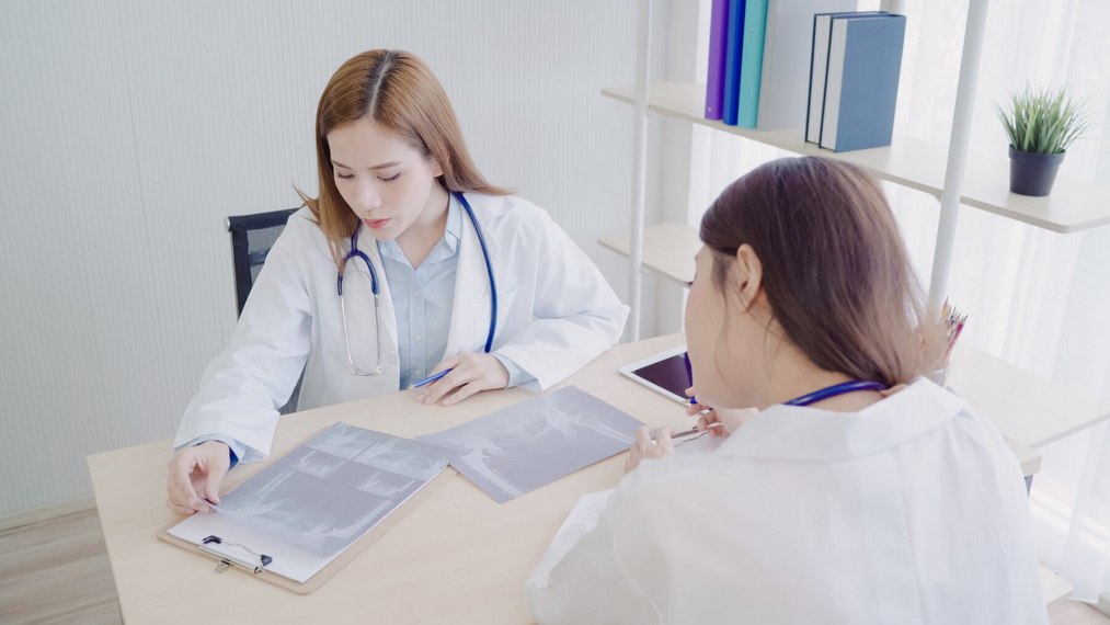 Когда необходимо посетить гинеколога