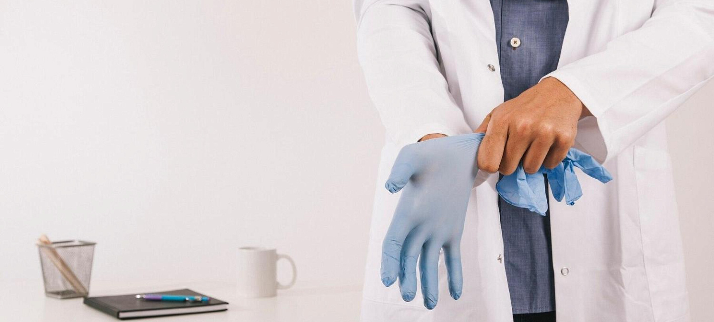 Что делает уролог на приёме?