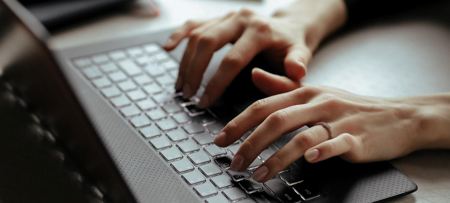 Как записаться на приём через интернет?